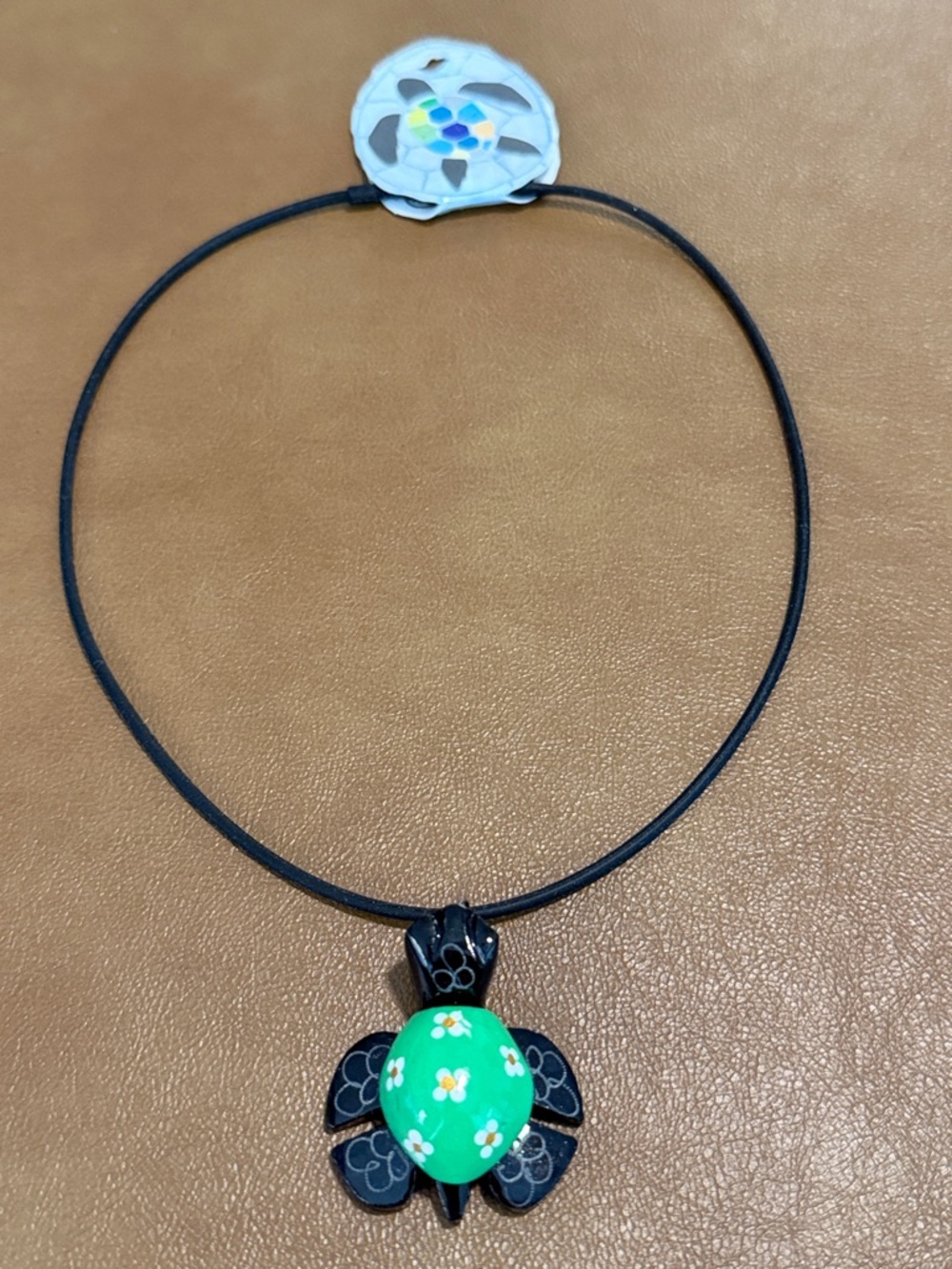 New Marble Daisies Green Turtle Pendant Necklace for Women